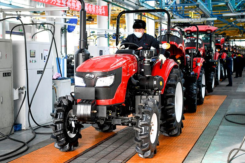 Линии по производству средних и малых тракторов